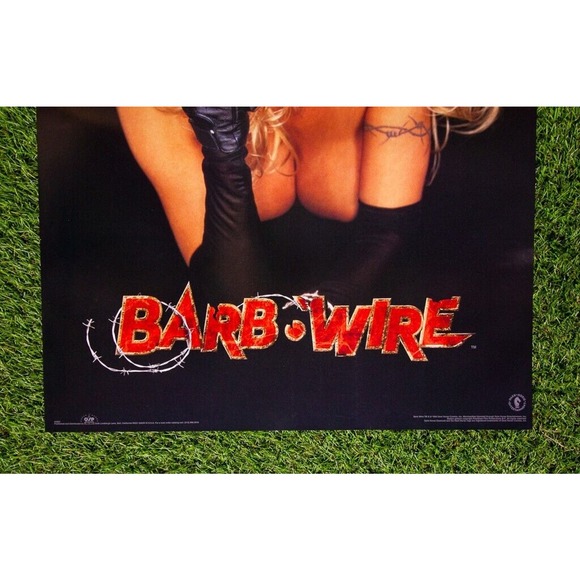 Pam Anderson Barb Wire Movie Poster Dark Horse 1996 #2983 Licensed - Picture 3 of 10